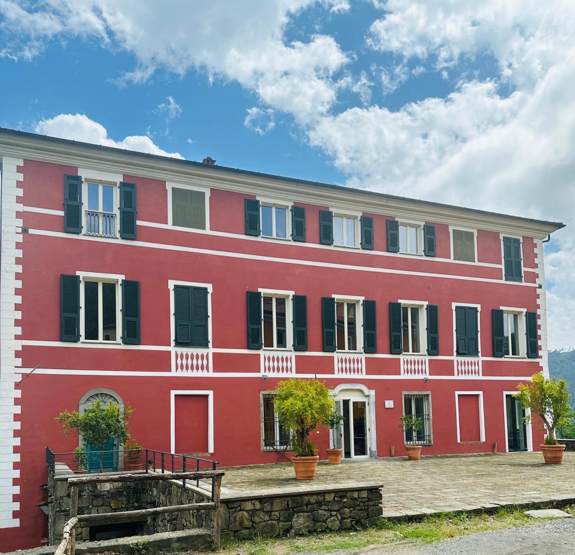Palazzo Costa Hotel Beverino Exterior photo